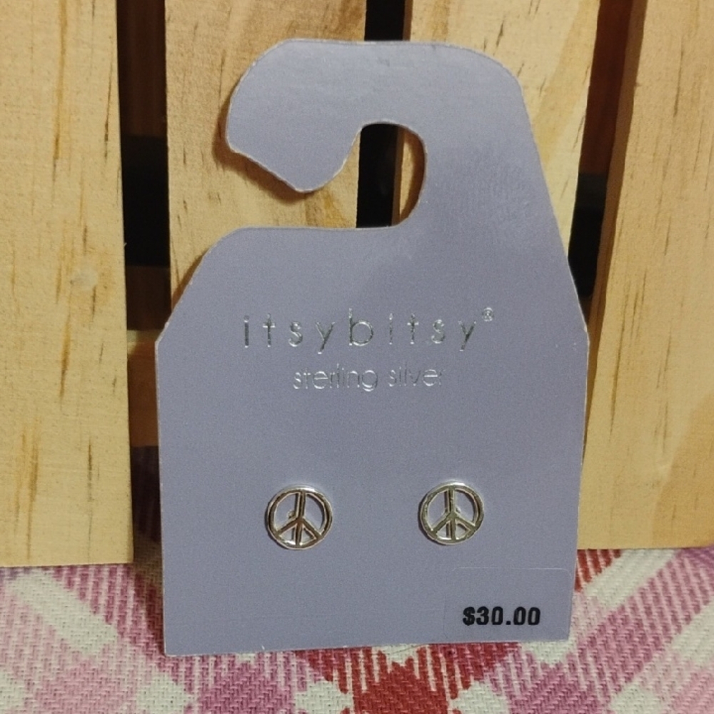 ✌️ Itsy Bitsy Sterling Silver Peace Sign Earrings NWT Dainty Minimalist